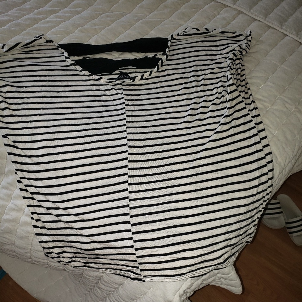 Shirt - Picture 3 of 4